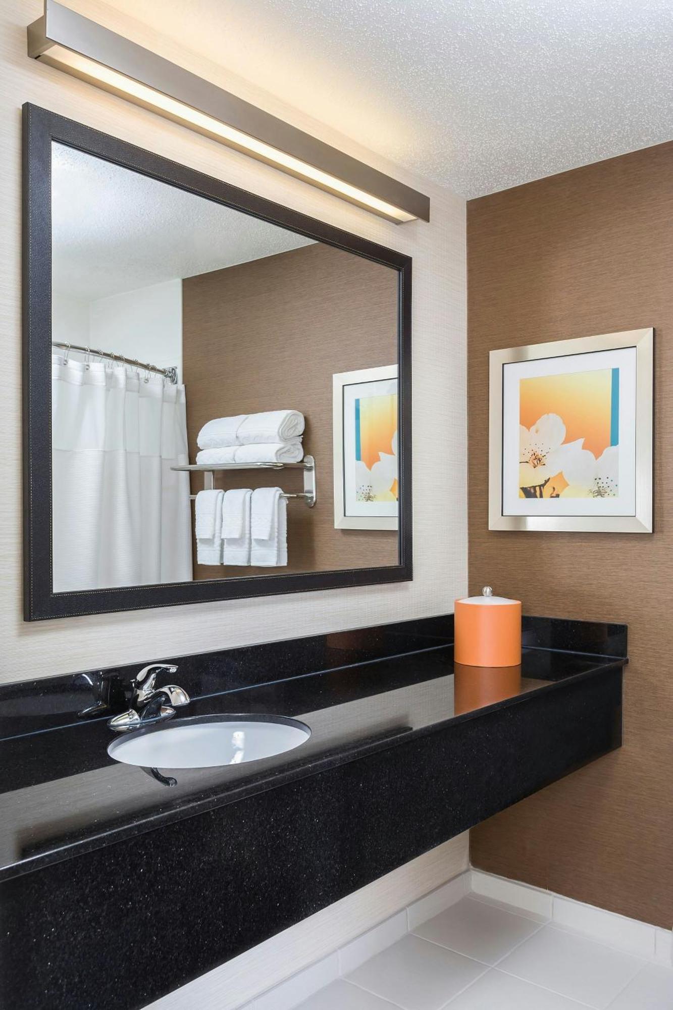 Fairfield Inn & Suites Mansfield Ontario Buitenkant foto